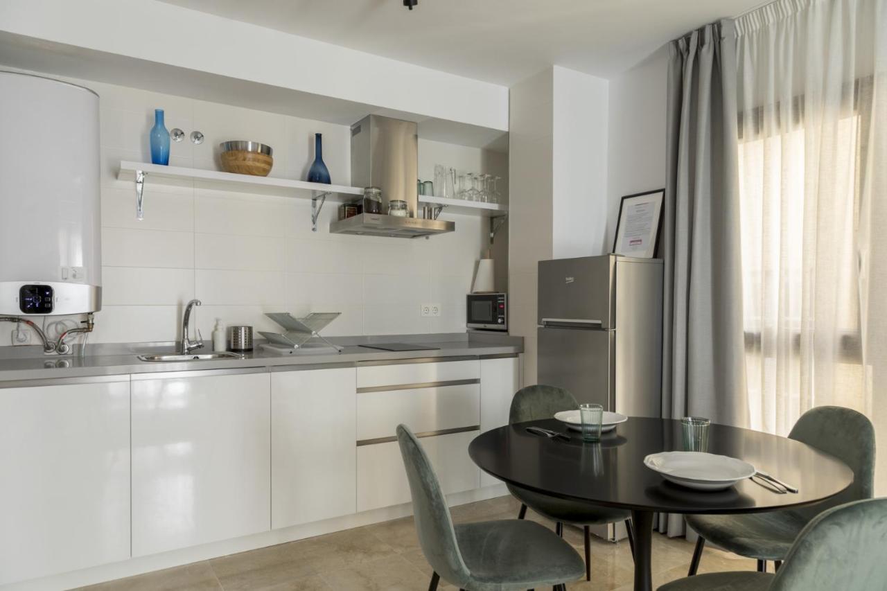 Caleta Homes - Ancha Del Carmen Malaga Exterior photo